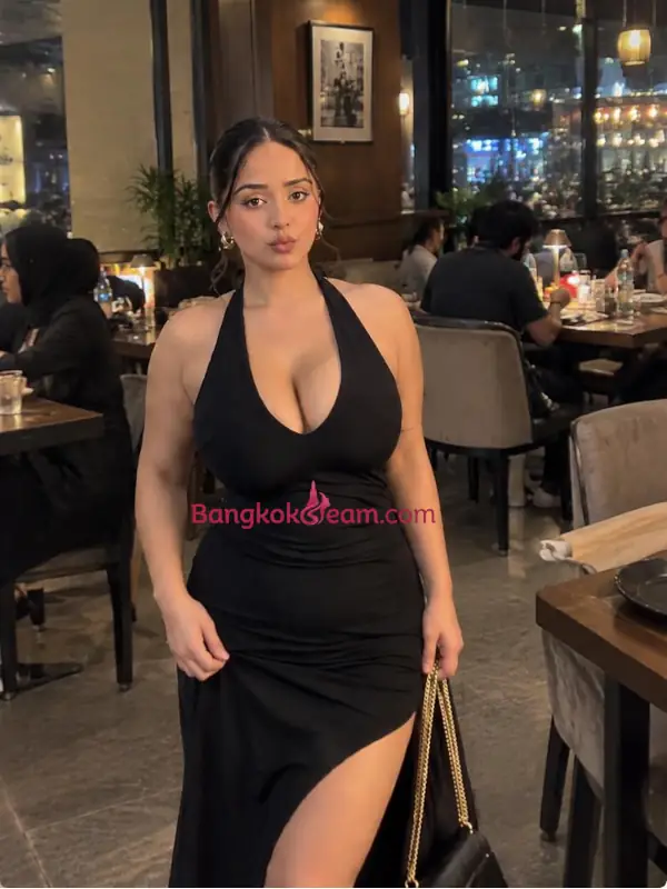 Navya High Profile Indian Escort in Hauz Khas, Delhi (India) (2)